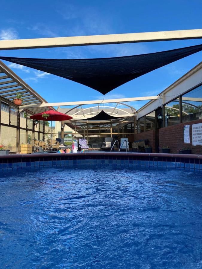Elm Court Motel Albury Buitenkant foto